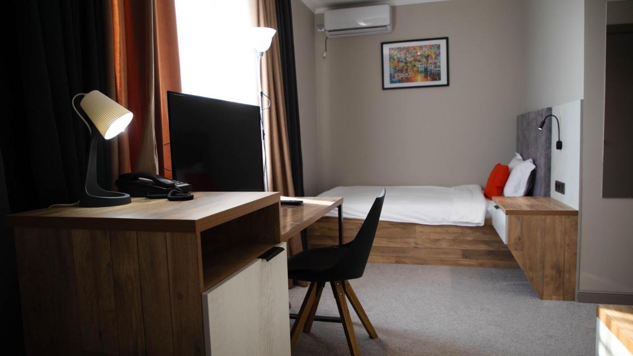 Zodiac Hotel Atirau Kültér fotó