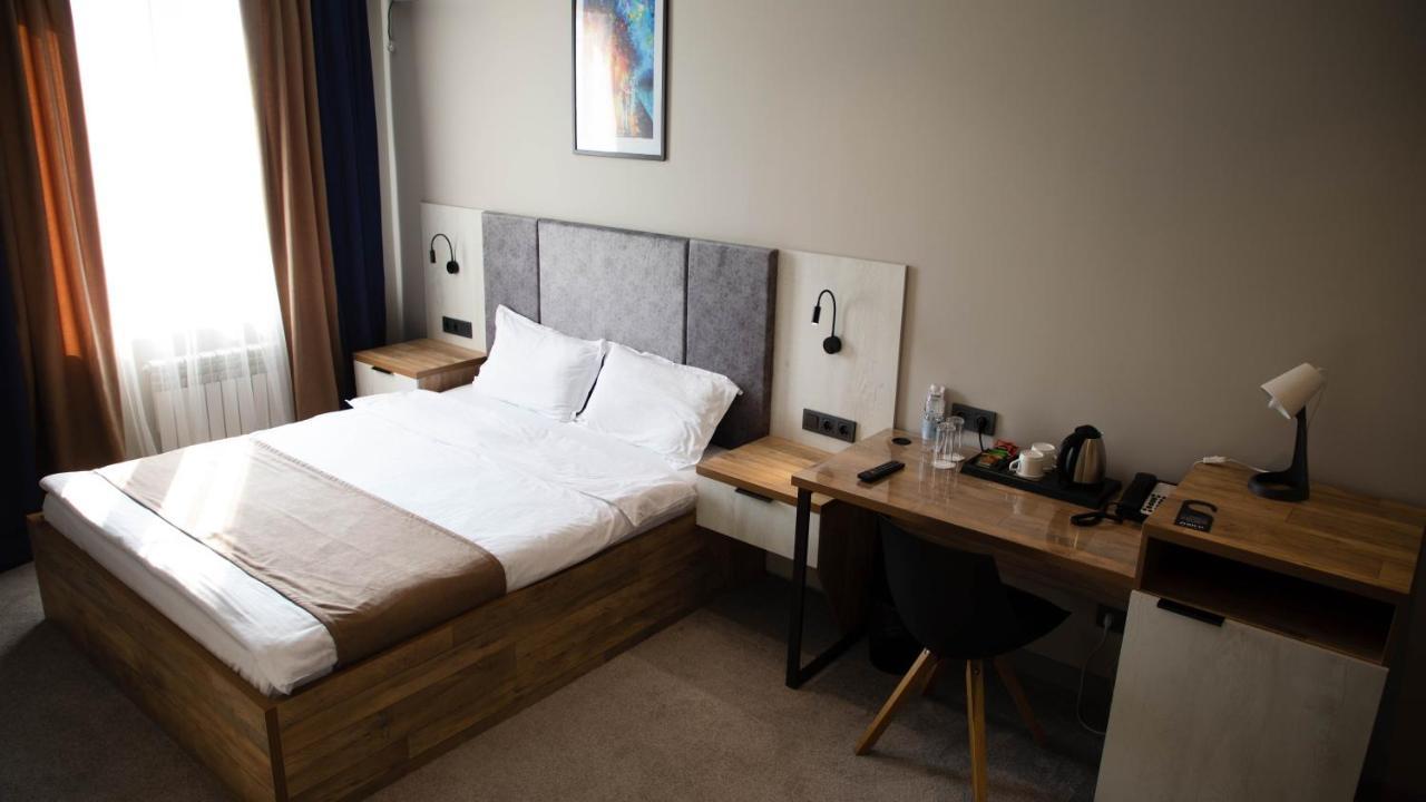 Zodiac Hotel Atirau Kültér fotó