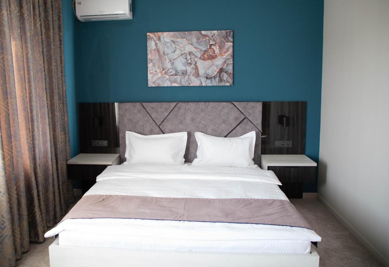Zodiac Hotel Atirau Kültér fotó