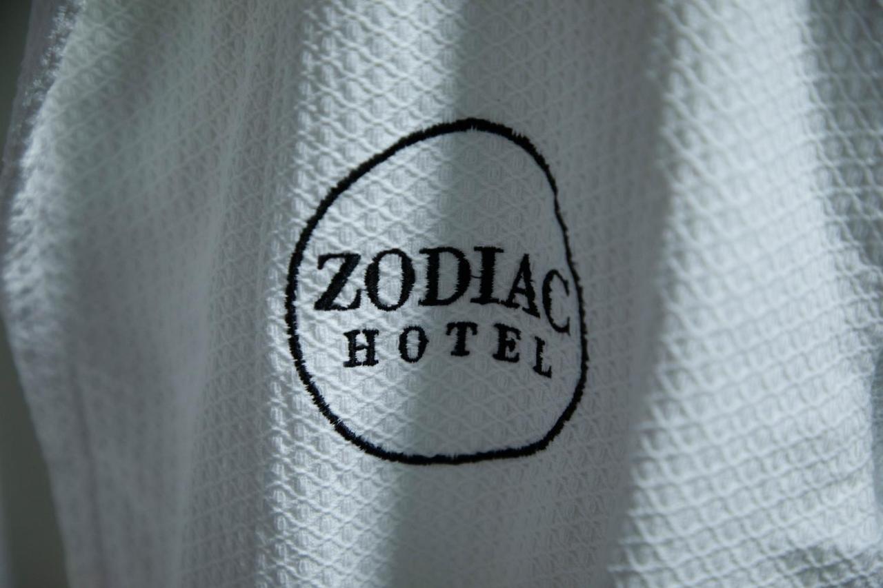 Zodiac Hotel Atirau Kültér fotó